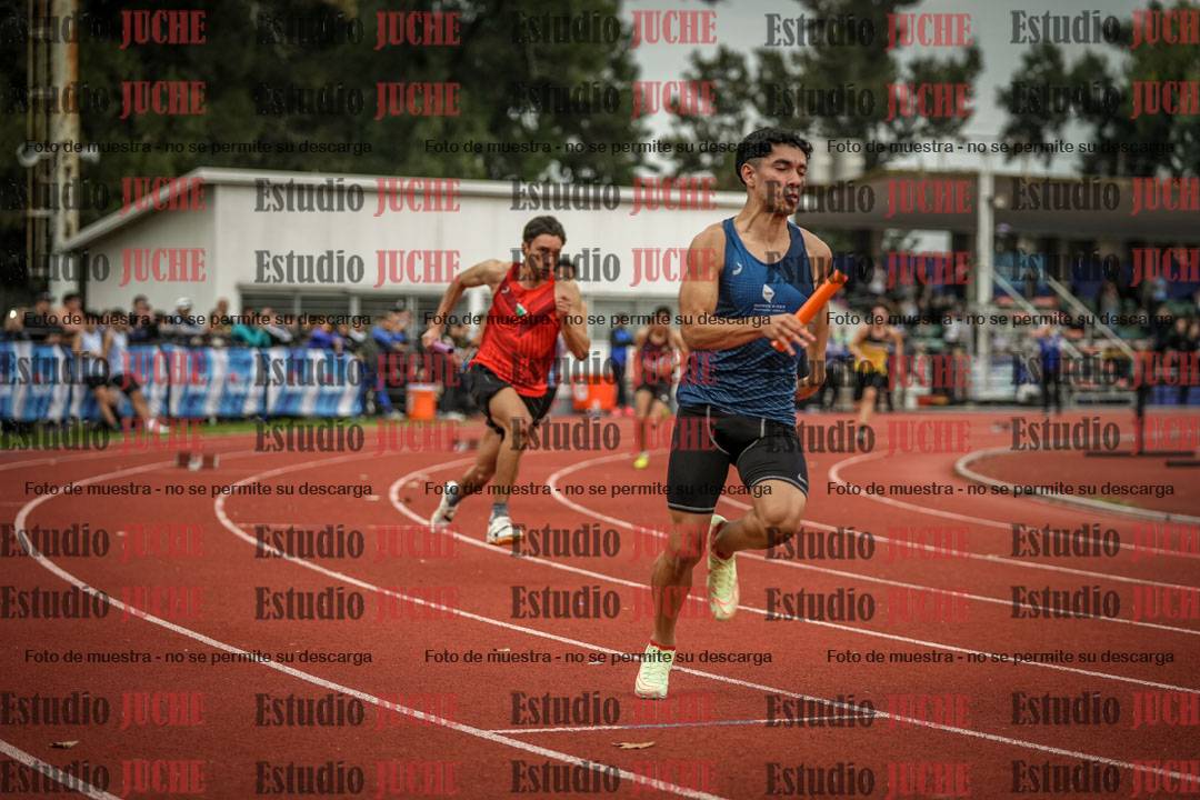Fotos de las postas 4x100 m llanos de varones