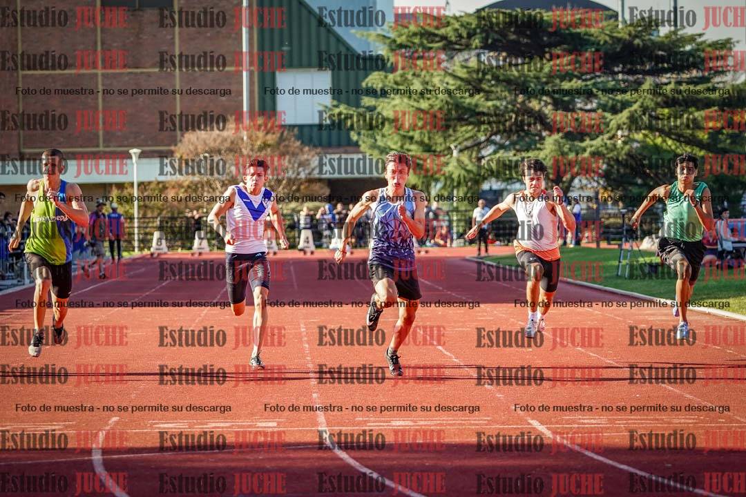 Fotos de los 100 m llanos de varones - FINAL