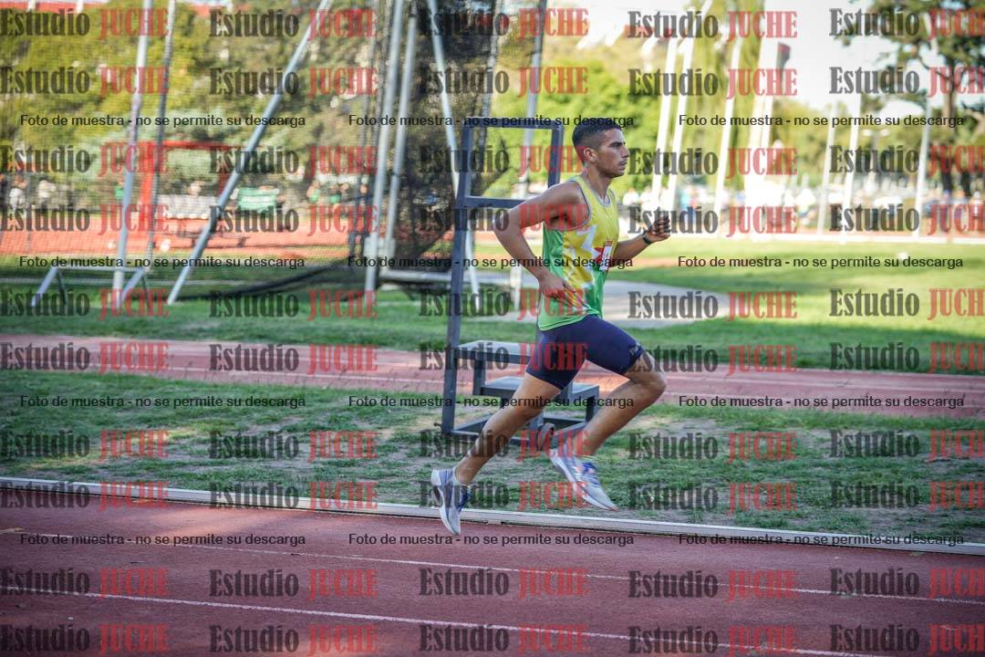 Fotos de los 3000 m llanos de varones
