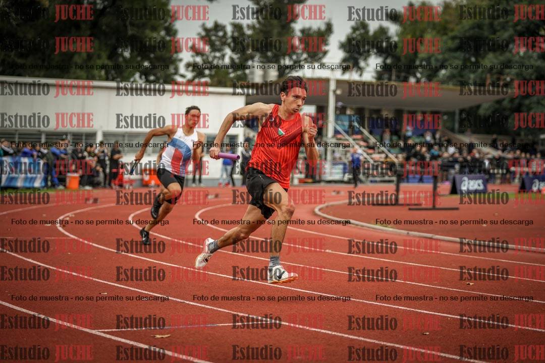 Fotos de las postas 4x100 m llanos de varones