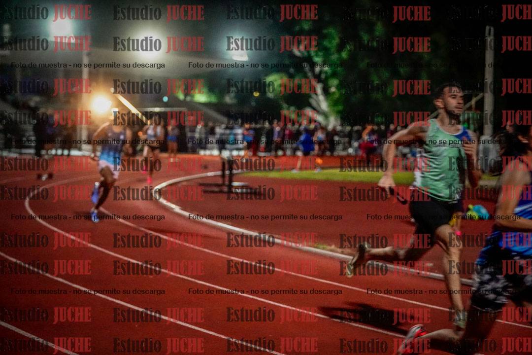 Fotos de las postas 4x400 m mixtas