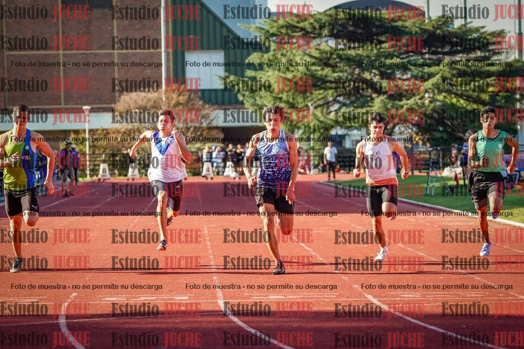 Fotos de los 100 m llanos de varones - FINAL
