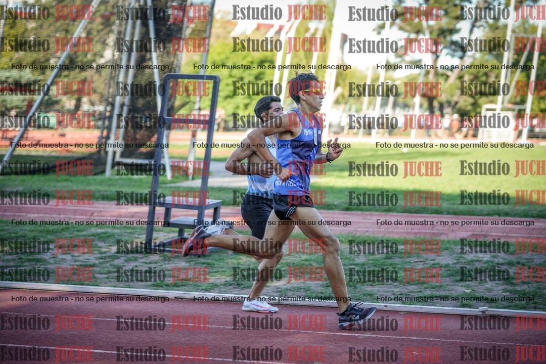 Fotos de los 3000 m llanos de varones