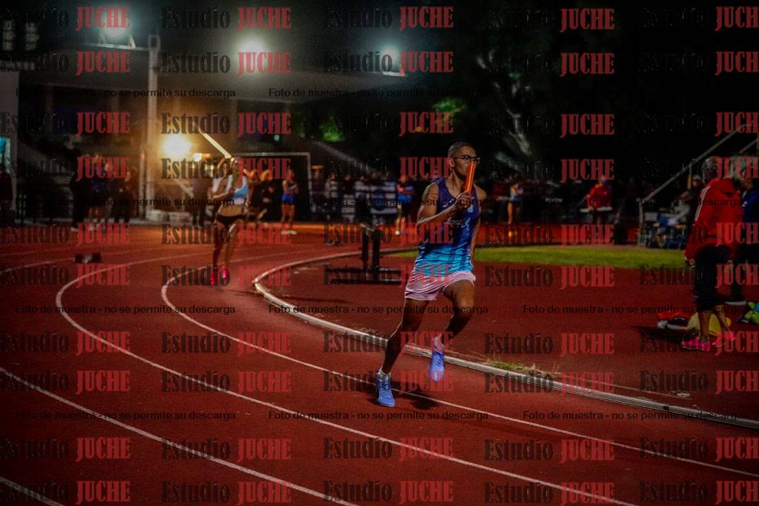 Fotos de las postas 4x400 m mixtas