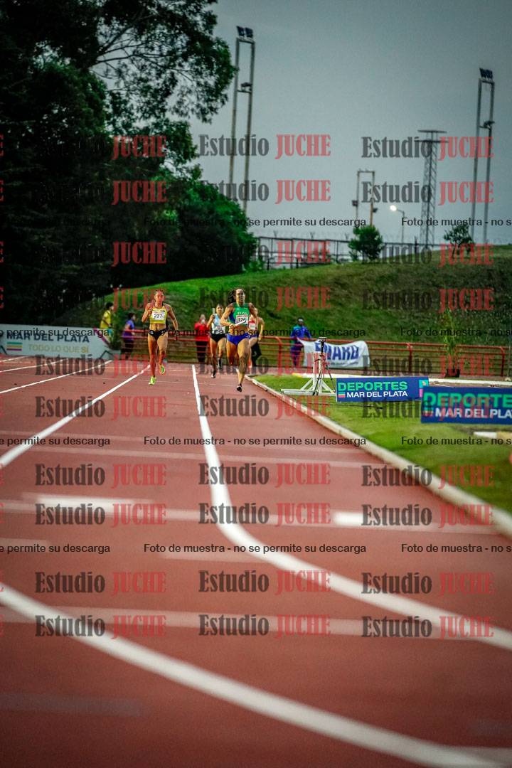 Fotos de los relevos 4x400 m mixtos