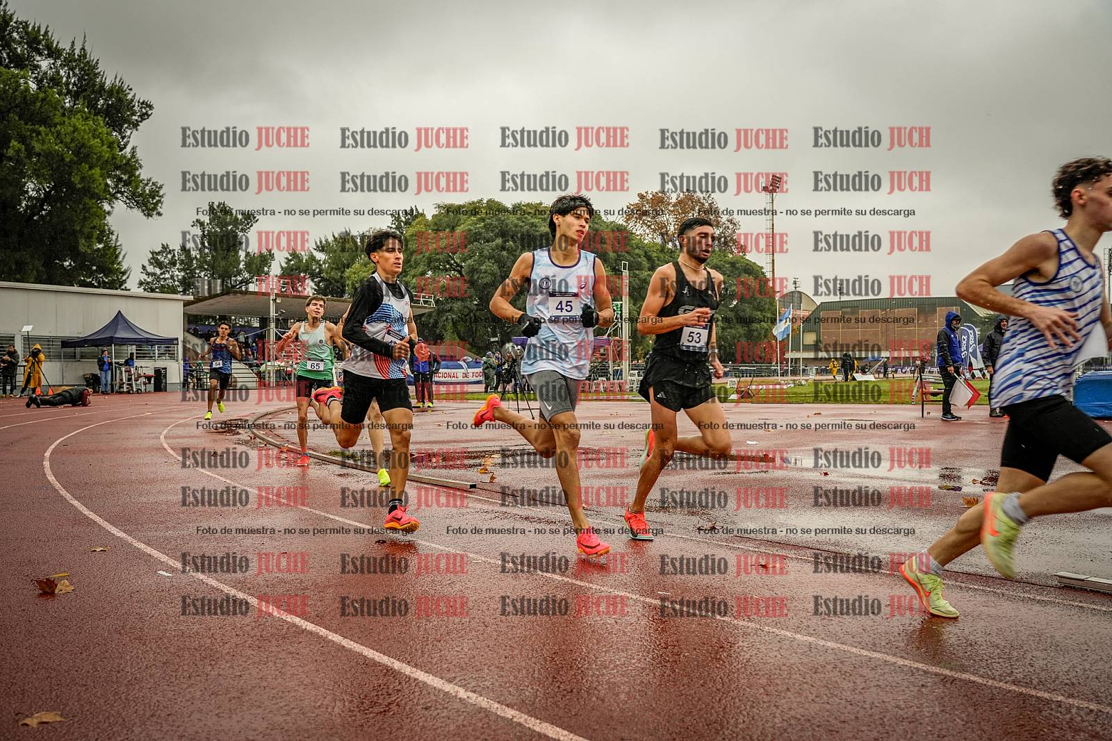 Fotos de los 1500 m llanos de varones
