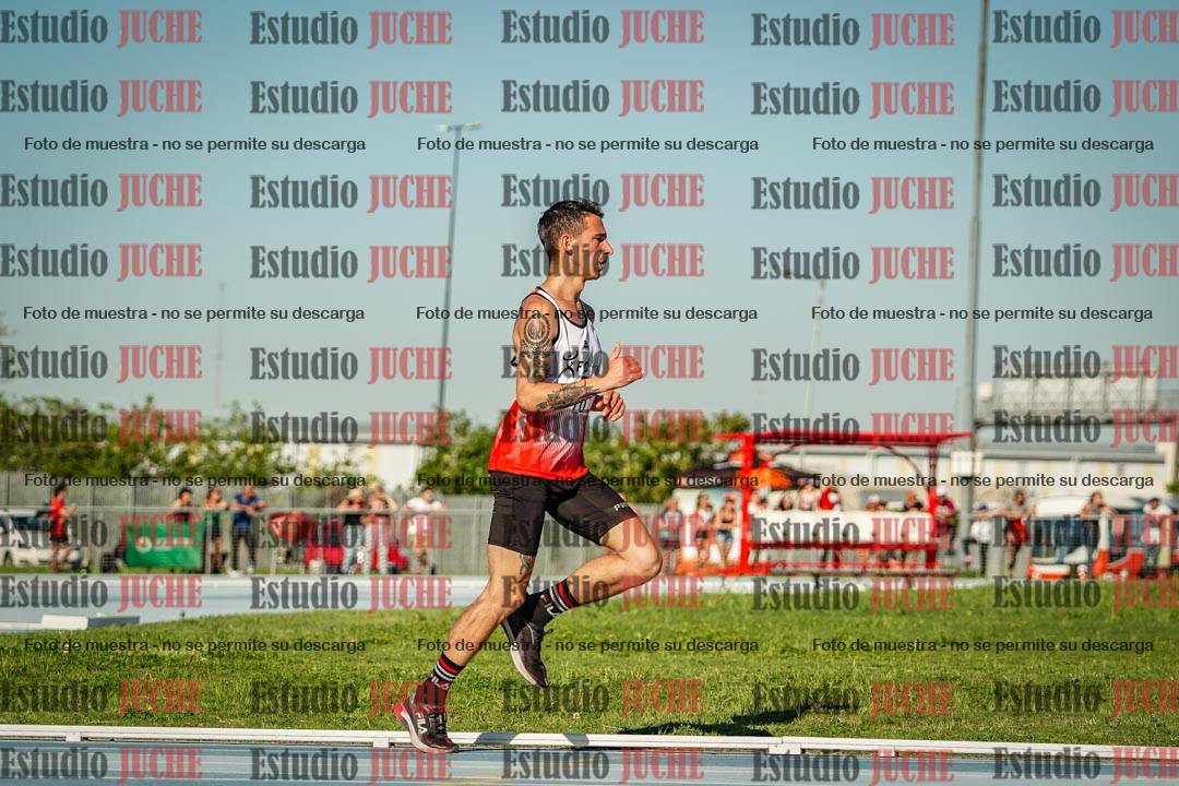Fotos de los 3000 m llanos de varones
