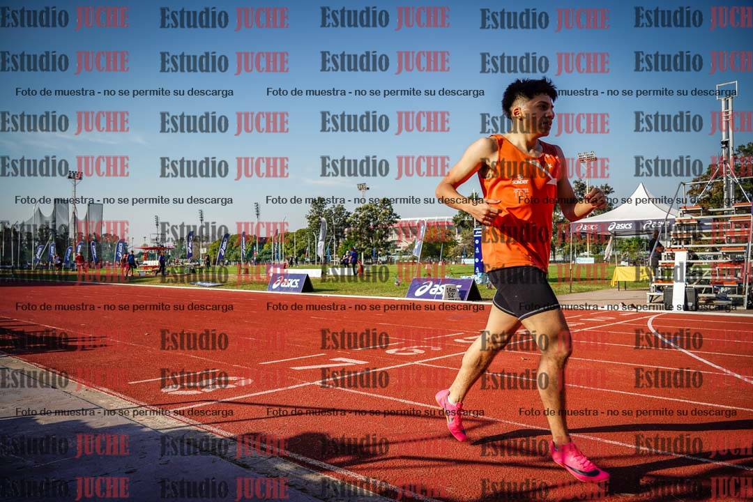 Fotos de los 400 m con vallas de varones