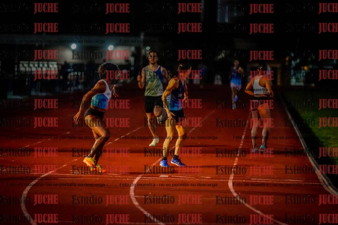 Fotos de las postas 4x400 m mixtas