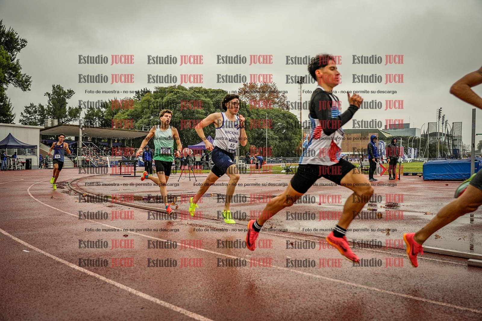 Fotos de los 1500 m llanos de varones