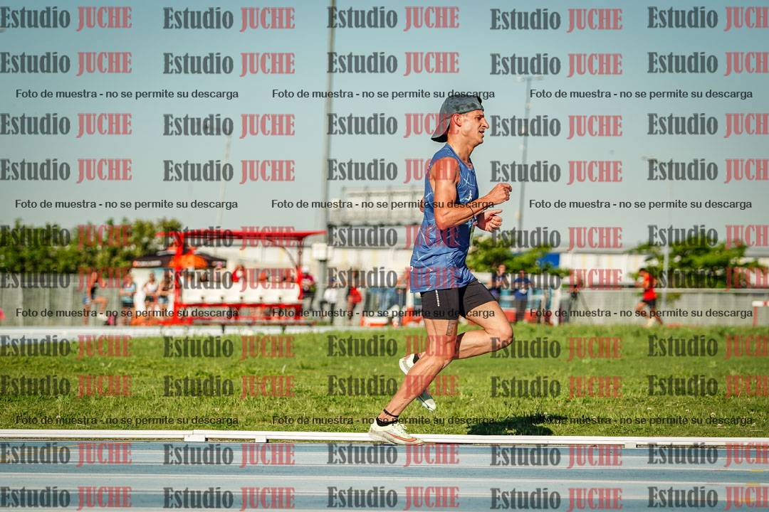 Fotos de los 3000 m llanos de varones