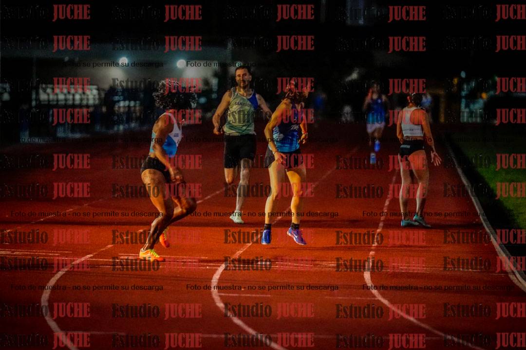 Fotos de las postas 4x400 m mixtas