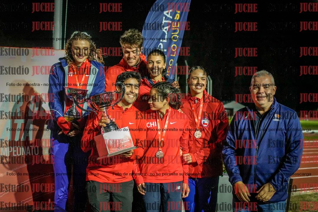 Fotos de algunos extras y podios del día 3