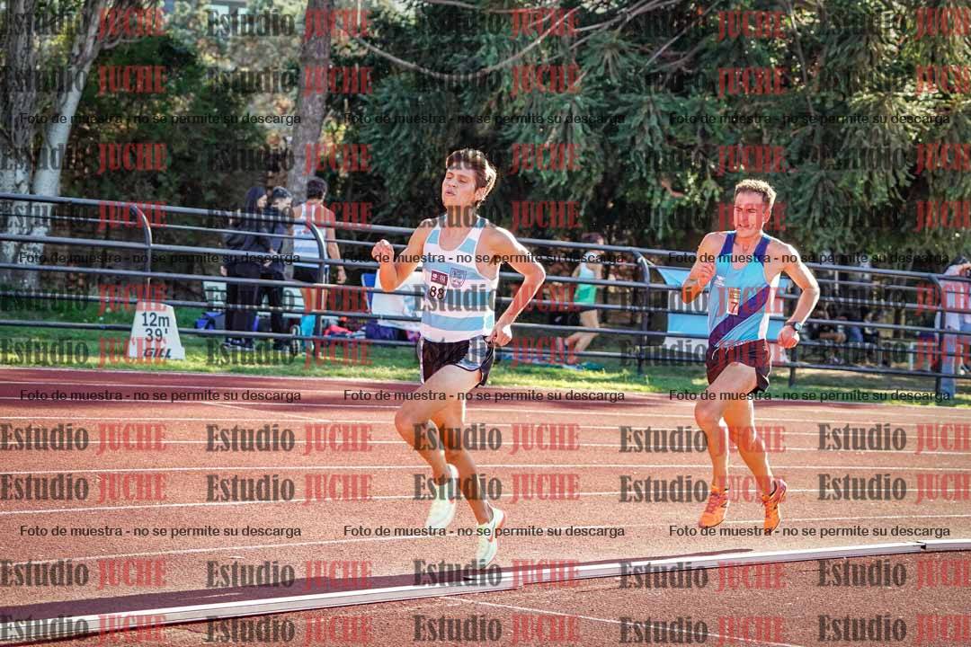 Fotos de los 3000 m llanos de varones