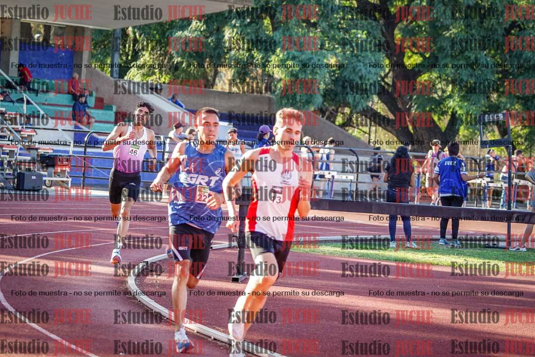 Fotos de los 3000 m llanos de varones