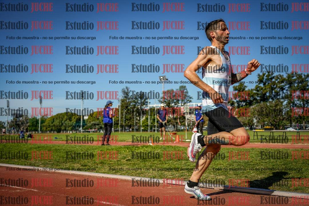 Fotos de los 5000 m llanos de mujeres y varones
