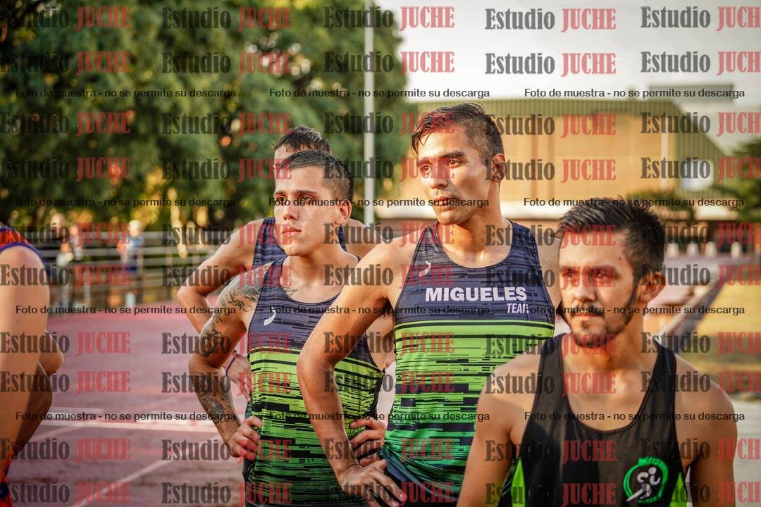 Fotos de algunos podios y extras del torneo