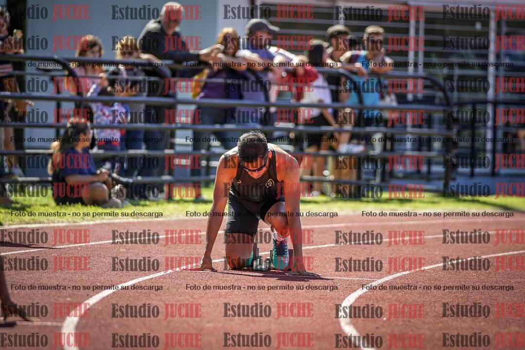 Fotos de los 400 m llanos de varones
