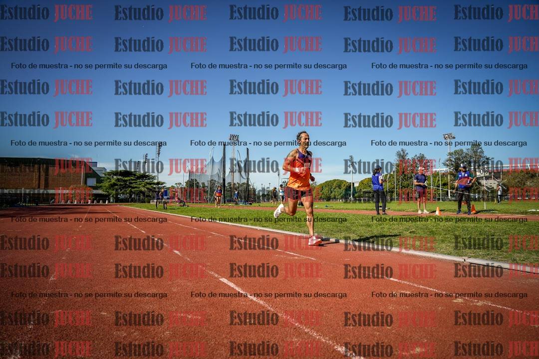 Fotos de los 5000 m llanos de mujeres y varones