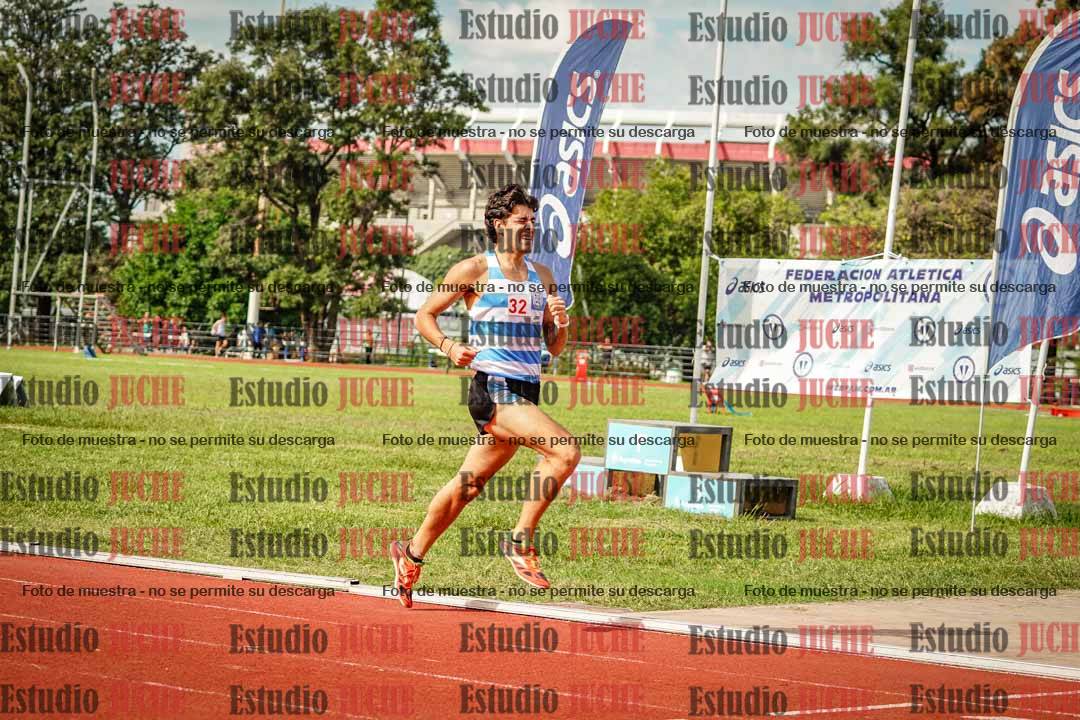 Fotos de los 800 m llanos de varones