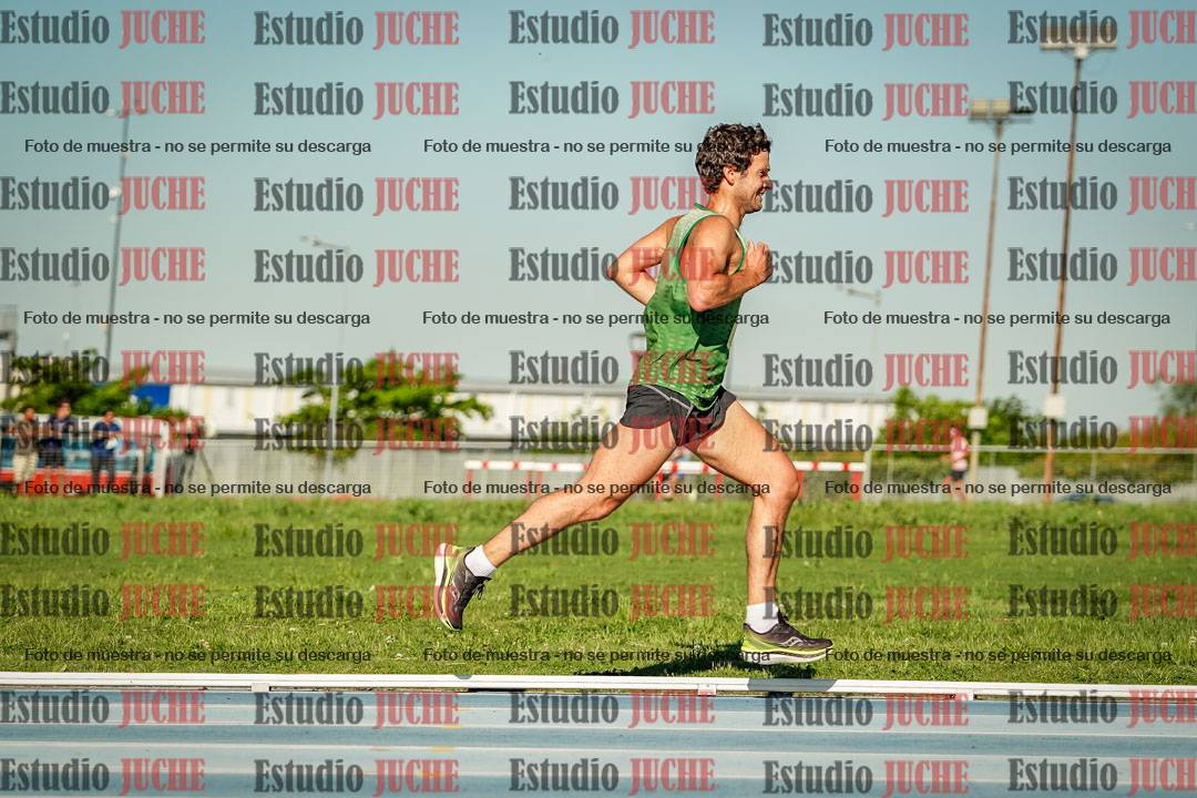 Fotos de los 3000 m llanos de varones