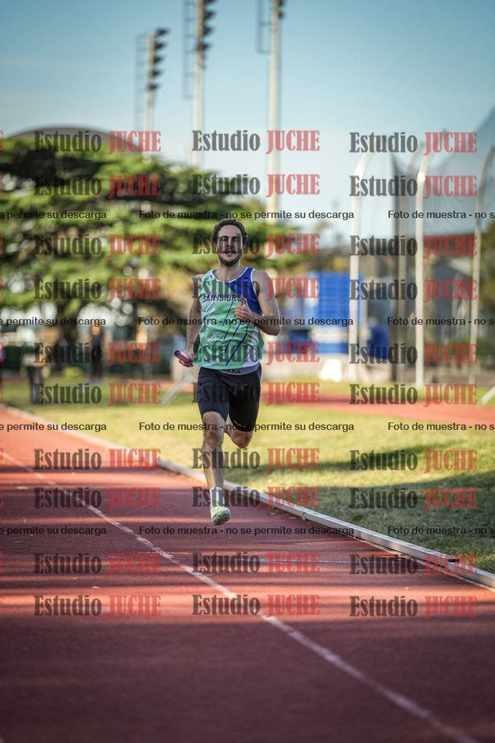 Fotos de las Postas 4x400 m de varones