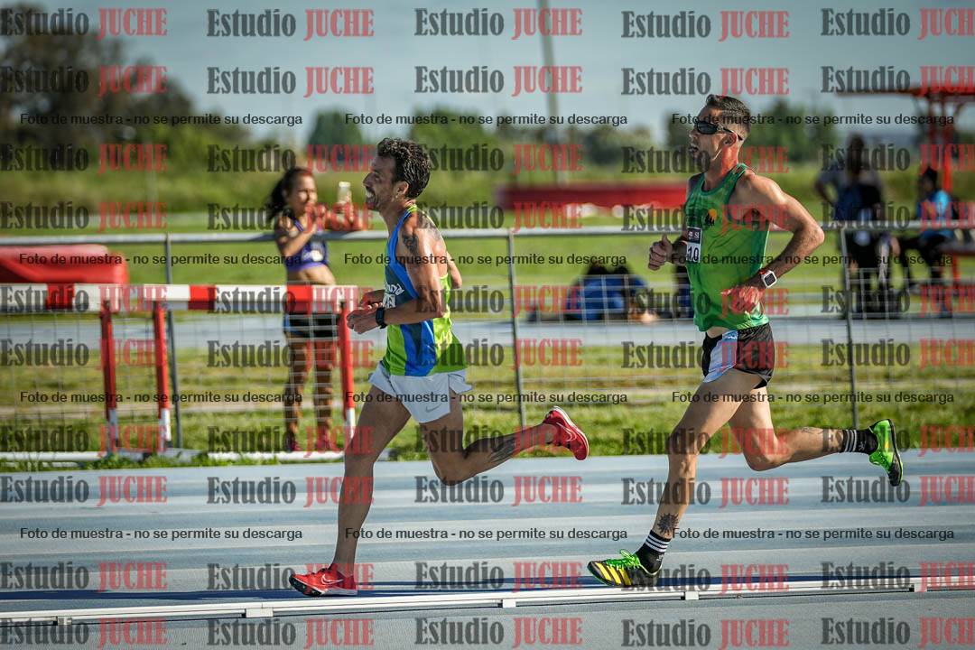 Fotos de los 3000 m llanos de varones