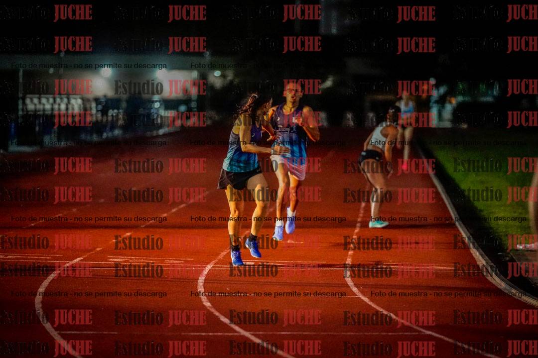 Fotos de las postas 4x400 m mixtas