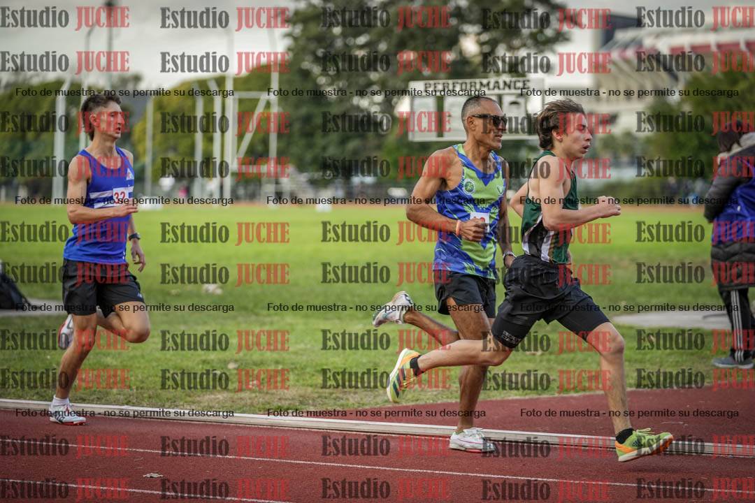 Fotos de los 1500 m llanos de varones