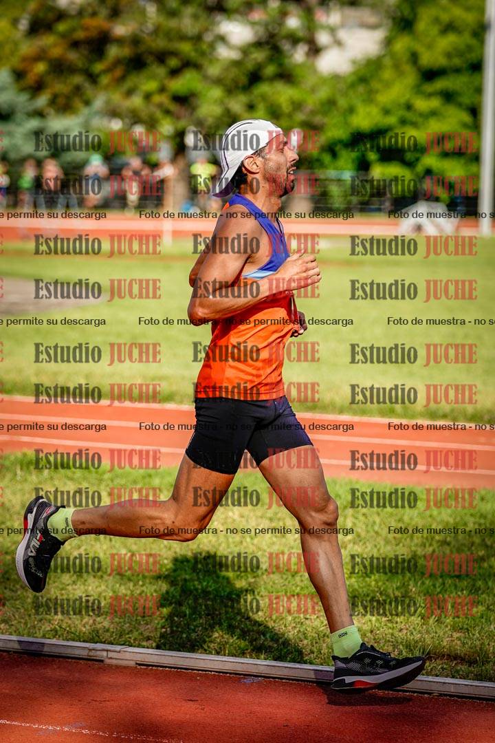 Fotos de los 3000 m llanos de varones