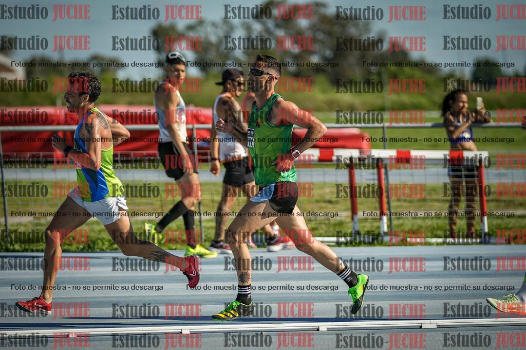 Fotos de los 3000 m llanos de varones
