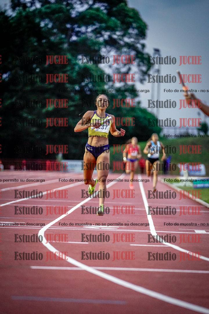 Fotos de los relevos 4x400 m mixtos