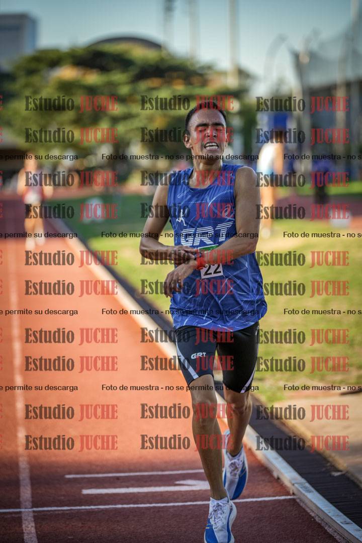 Fotos de los 3000 m llanos de varones