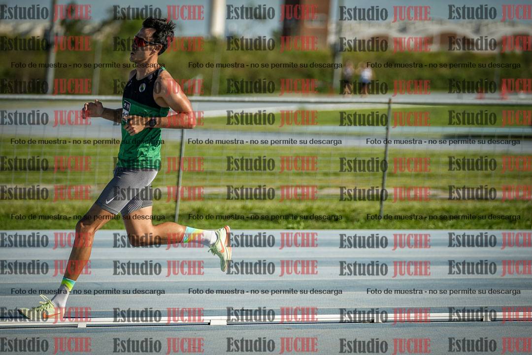 Fotos de los 3000 m llanos de varones