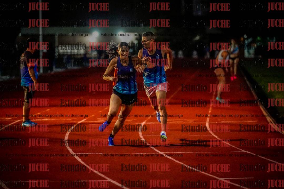 Fotos de las postas 4x400 m mixtas