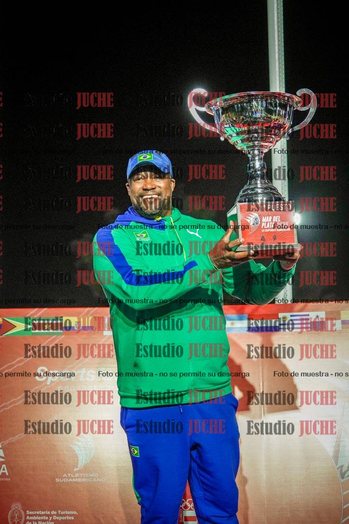 Fotos de algunos extras y podios del día 3