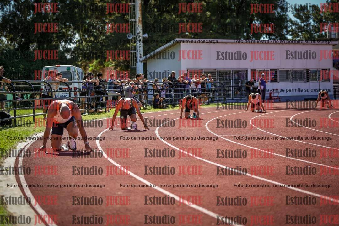 Fotos de los 400 m llanos de varones