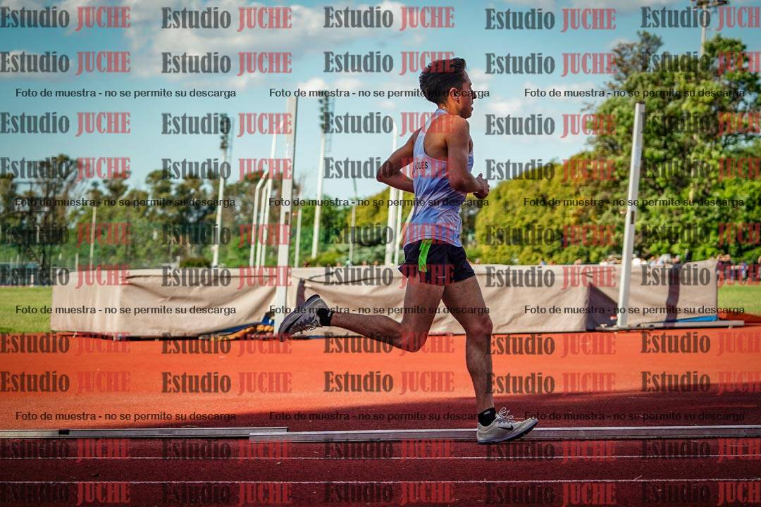 Fotos de los 3000 m llanos de varones