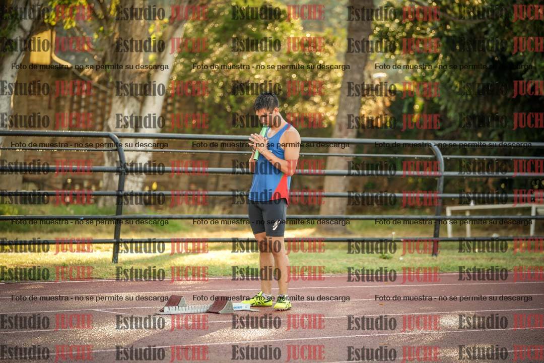 Fotos de las Postas 4x400 m de varones