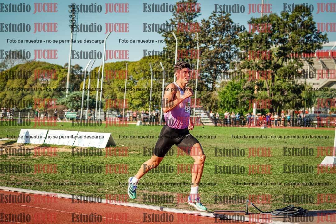 Fotos de los 3000 m llanos de varones