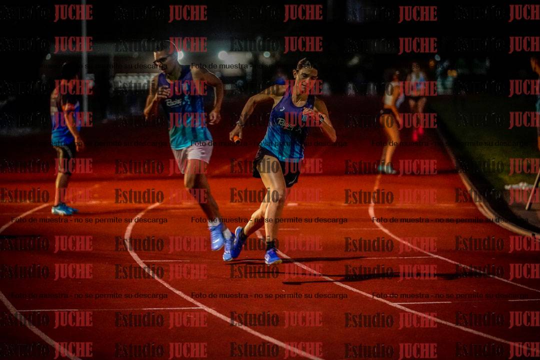 Fotos de las postas 4x400 m mixtas