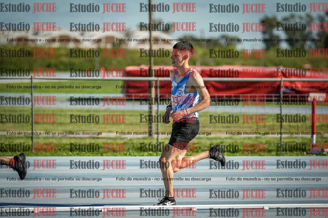Fotos de los 3000 m llanos de varones
