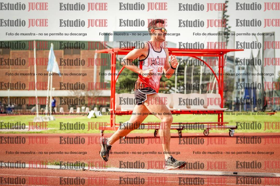 Fotos de los 3000 m llanos de varones