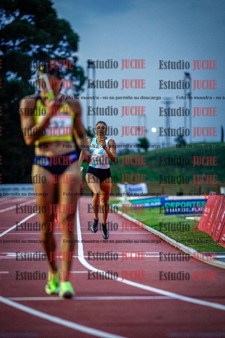 Fotos de los relevos 4x400 m mixtos
