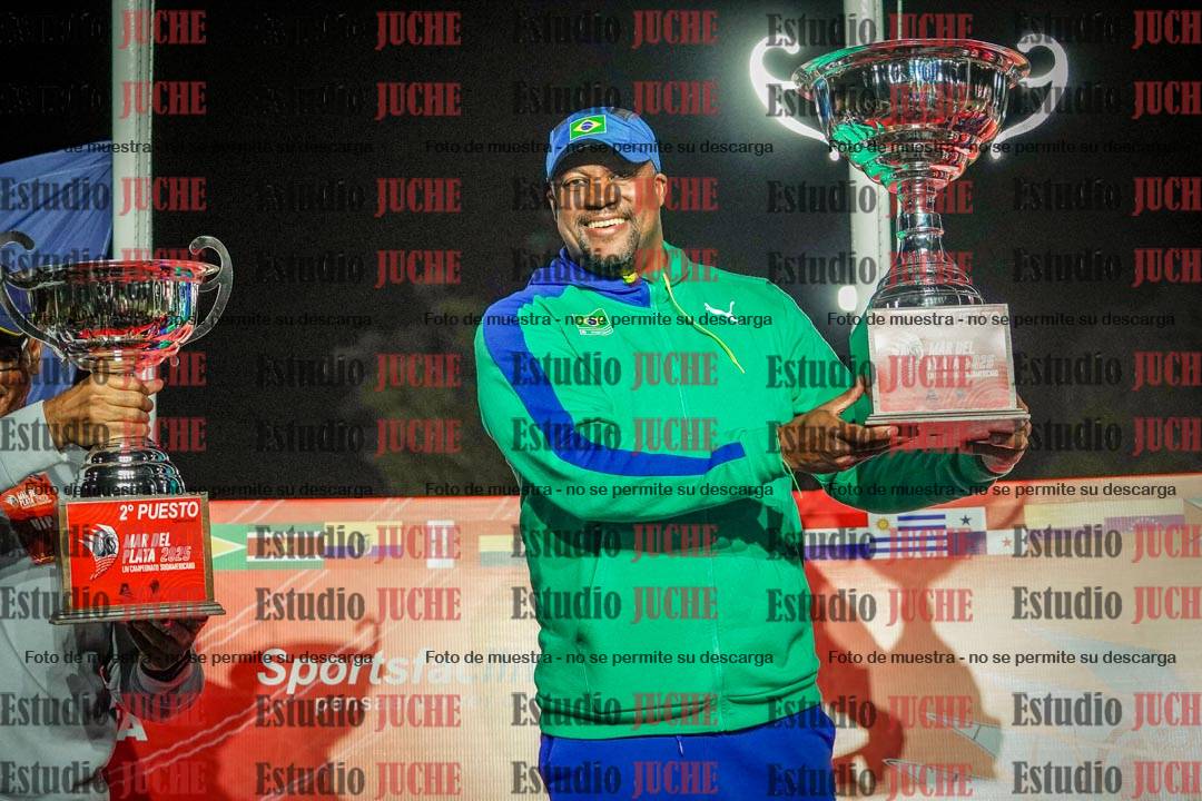 Fotos de algunos extras y podios del día 3