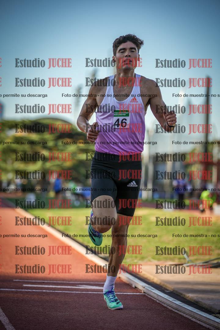 Fotos de los 3000 m llanos de varones