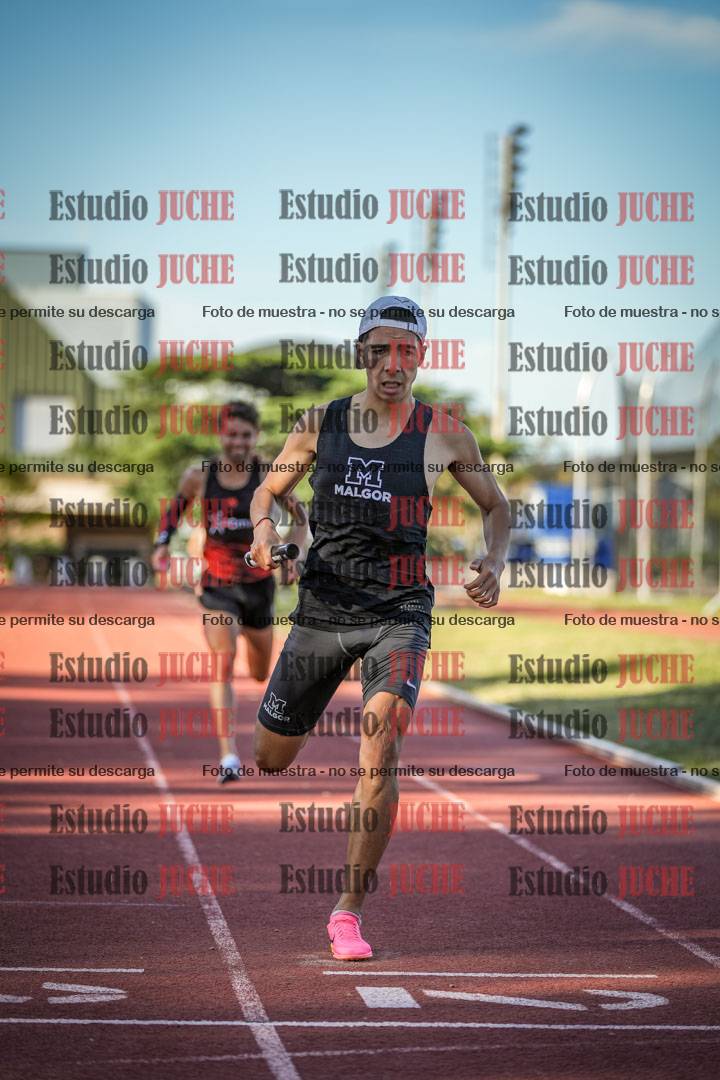 Fotos de las Postas 4x400 m de varones