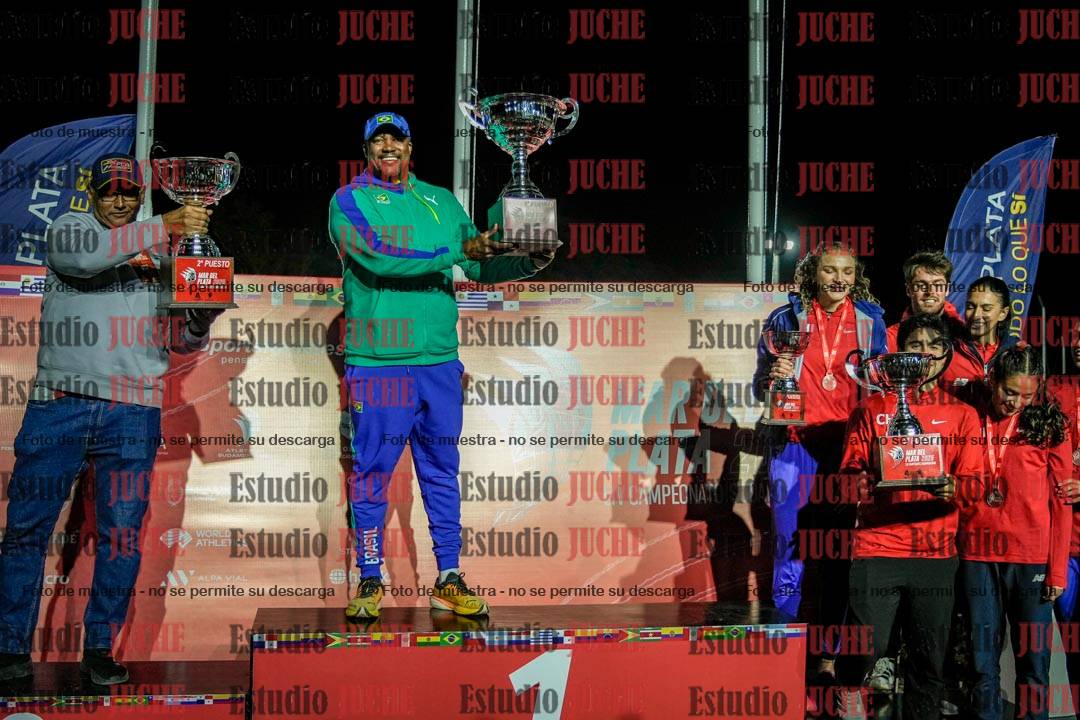 Fotos de algunos extras y podios del día 3