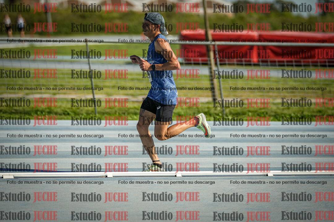 Fotos de los 3000 m llanos de varones