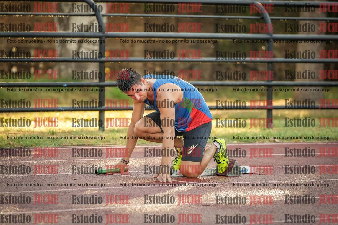 Fotos de las Postas 4x400 m de varones